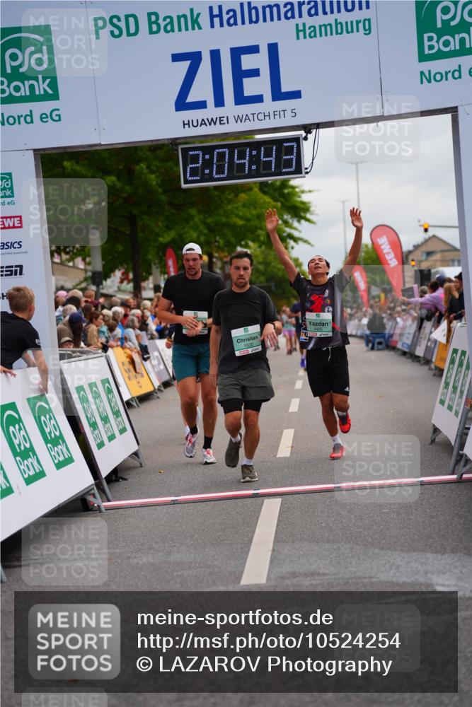 20.09.2026 - PSD Bank Halbmarathon LAZAROV Photography http://msf.ph/oto/10524254 20.09.2026 12:04:43 Ziel 1533, 1595, 1864, 2237, 3524, 4138, 4329, 4435 meine-sportfotos.de