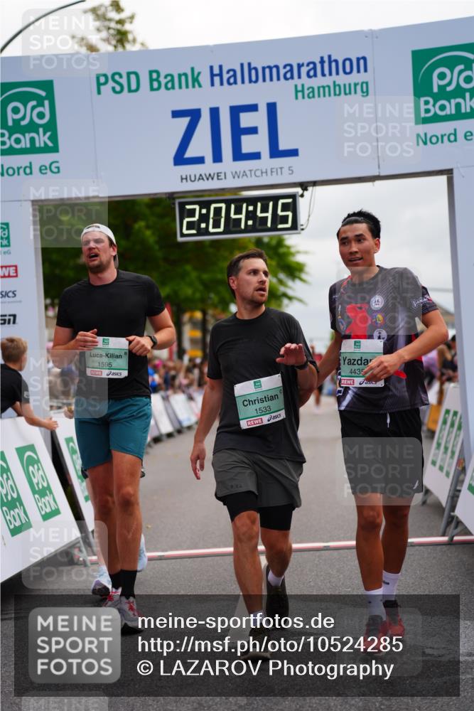 20.09.2026 - PSD Bank Halbmarathon LAZAROV Photography http://msf.ph/oto/10524285 20.09.2026 12:04:45 Ziel 1318, 1533, 1595, 1864, 3734, 4138, 4329, 4435 meine-sportfotos.de