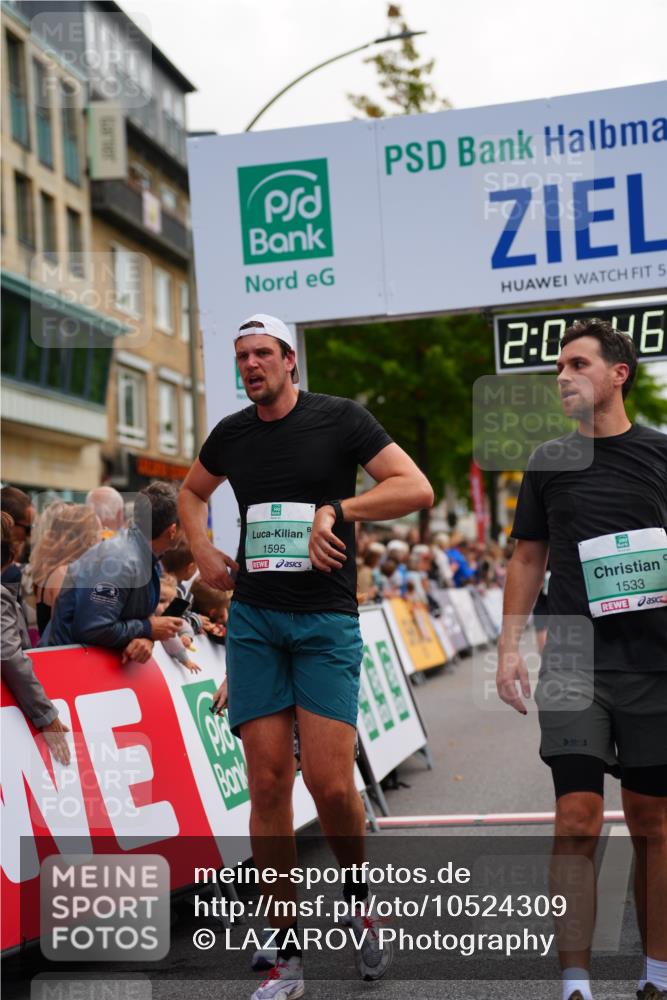 20.09.2026 - PSD Bank Halbmarathon LAZAROV Photography http://msf.ph/oto/10524309 20.09.2026 12:04:46 Ziel 1318, 1533, 1595, 1864, 3734, 4138, 4435 meine-sportfotos.de