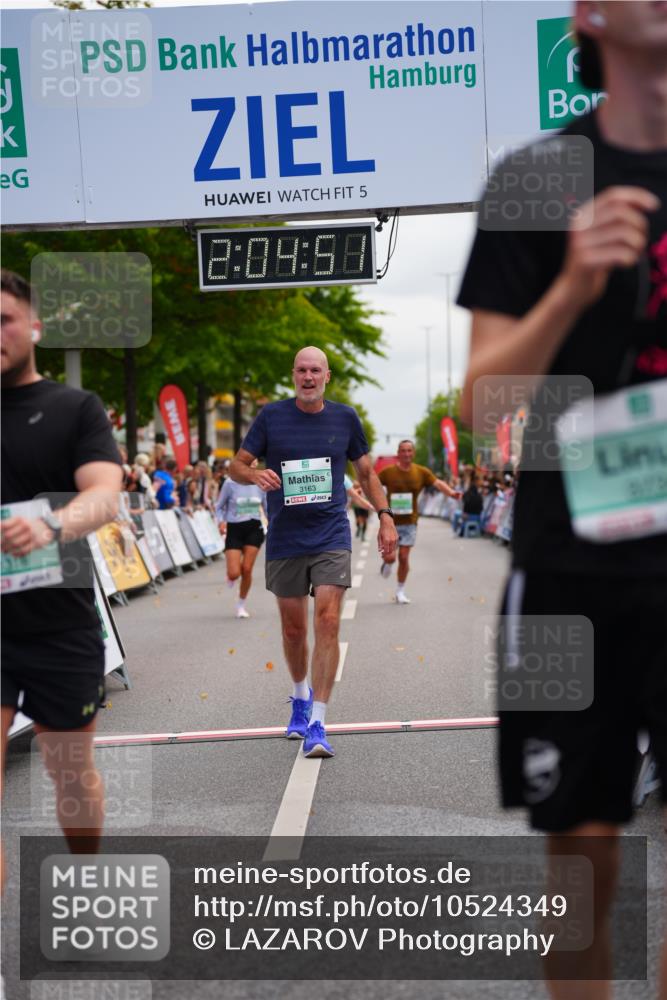 20.09.2026 - PSD Bank Halbmarathon LAZAROV Photography http://msf.ph/oto/10524349 20.09.2026 12:04:51 Ziel 1318, 1533, 1595, 1799, 3163, 3734, 3808, 4138, 4195, 4212, 4435 meine-sportfotos.de