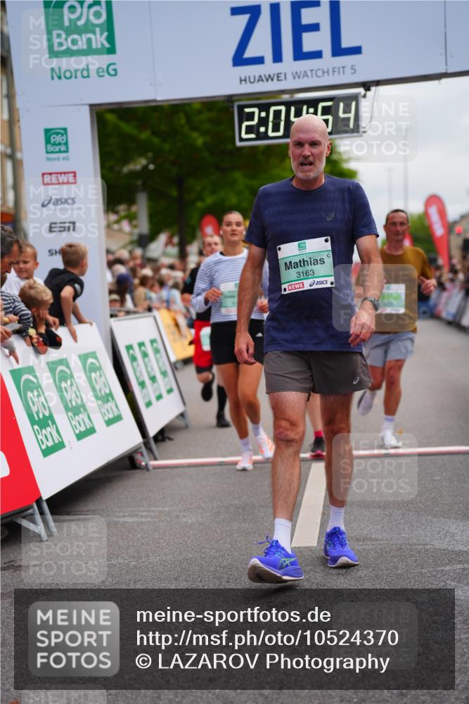 20.09.2026 - PSD Bank Halbmarathon LAZAROV Photography http://msf.ph/oto/10524370 20.09.2026 12:04:54 Ziel 1318, 1799, 3163, 3734, 3808, 4195, 4212, 4255 meine-sportfotos.de