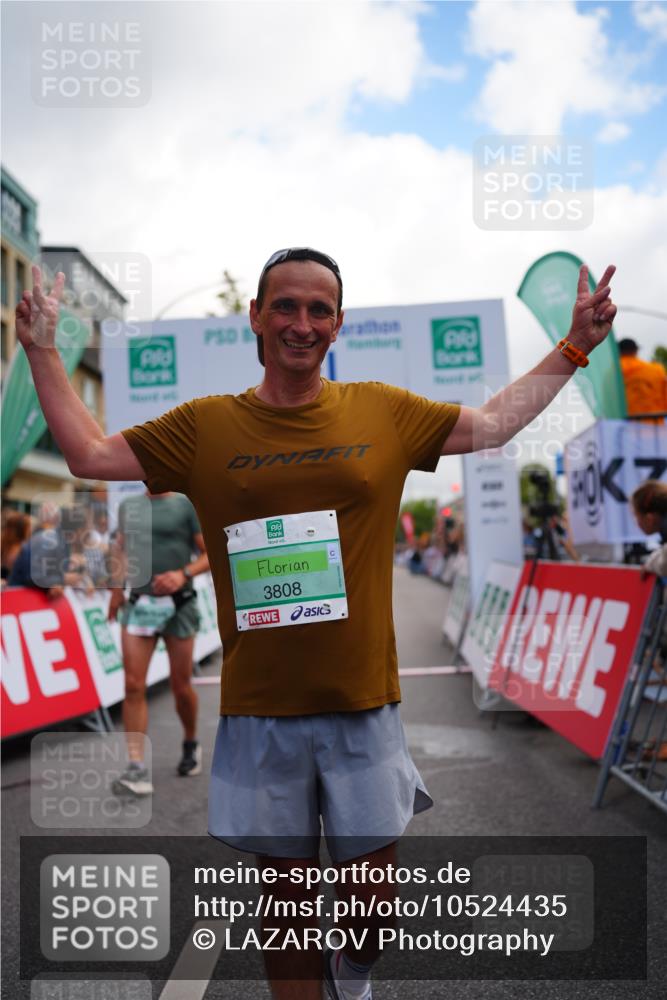 20.09.2026 - PSD Bank Halbmarathon LAZAROV Photography http://msf.ph/oto/10524435 20.09.2026 12:04:59 Ziel 1799, 3163, 3726, 3808, 4195, 4212, 4255 meine-sportfotos.de