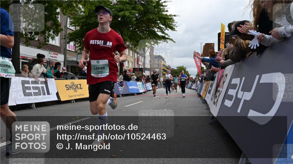 20.09.2026 - PSD Bank Halbmarathon J. Mangold http://msf.ph/oto/10524463 20.09.2026 12:03:45 Ziel 1299, 1874, 2195, 2362, 2648, 2660, 3363, 3795, 4675, 4784 meine-sportfotos.de