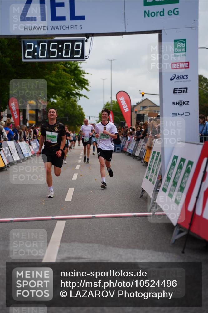 20.09.2026 - PSD Bank Halbmarathon LAZAROV Photography http://msf.ph/oto/10524496 20.09.2026 12:05:08 Ziel 3199, 3309, 3726, 4740 meine-sportfotos.de
