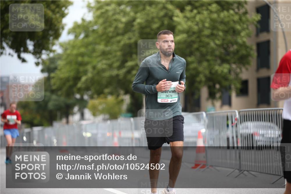 20.09.2026 - PSD Bank Halbmarathon Jannik Wohlers http://msf.ph/oto/10524502 20.09.2026 11:52:50 Laufen 3678 meine-sportfotos.de