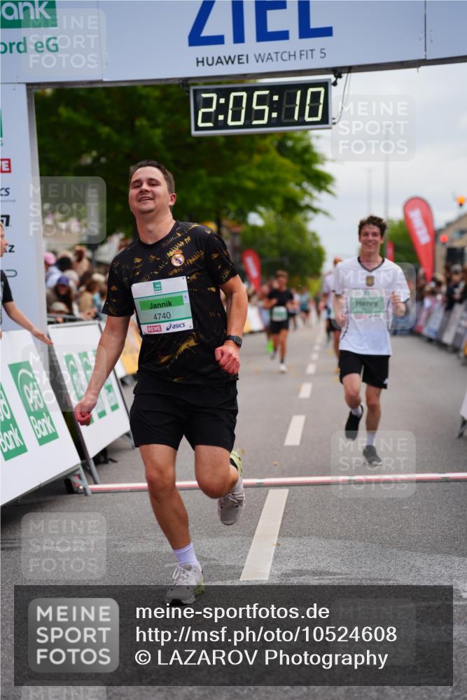 20.09.2026 - PSD Bank Halbmarathon LAZAROV Photography http://msf.ph/oto/10524608 20.09.2026 12:05:10 Ziel 2825, 2837, 3199, 3309, 3726, 4740 meine-sportfotos.de