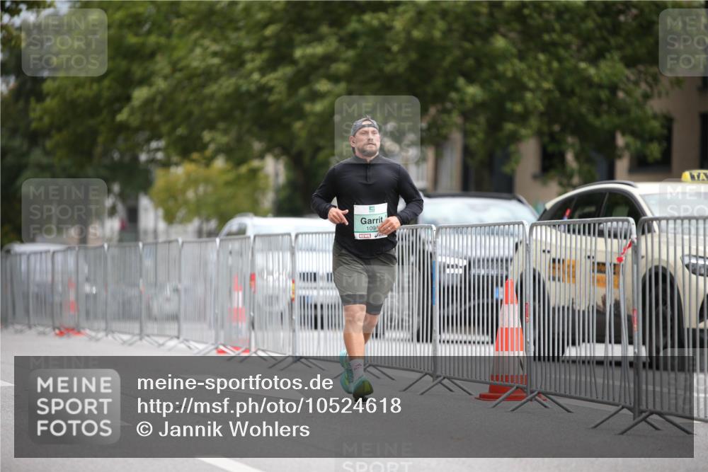 20.09.2026 - PSD Bank Halbmarathon Jannik Wohlers http://msf.ph/oto/10524618 20.09.2026 11:53:45 Laufen 1094 meine-sportfotos.de