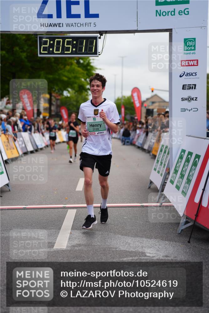 20.09.2026 - PSD Bank Halbmarathon LAZAROV Photography http://msf.ph/oto/10524619 20.09.2026 12:05:10 Ziel 2825, 2837, 3199, 3309, 3726, 4740 meine-sportfotos.de