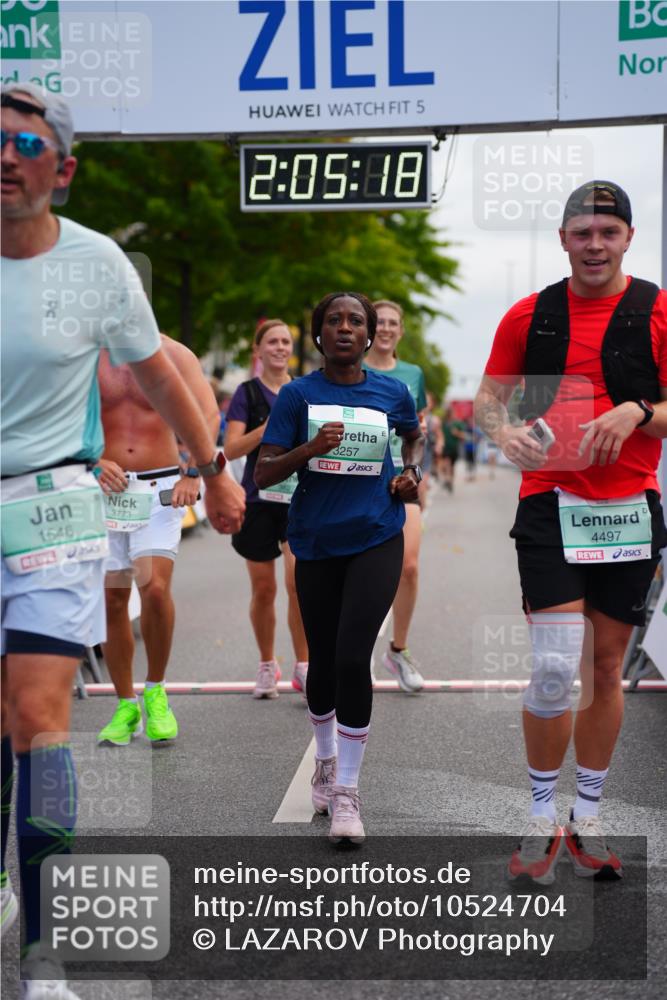 20.09.2026 - PSD Bank Halbmarathon LAZAROV Photography http://msf.ph/oto/10524704 20.09.2026 12:05:18 Ziel 1546, 2825, 2837, 3199, 3257, 3627, 3773, 4273, 4497, 4615 meine-sportfotos.de