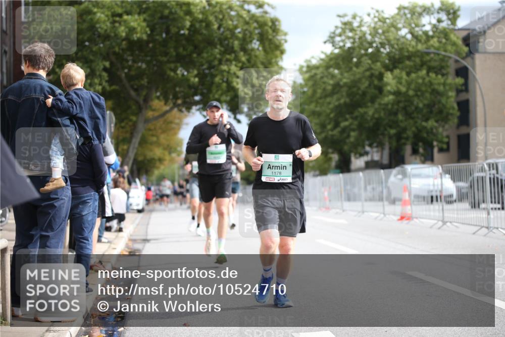 20.09.2026 - PSD Bank Halbmarathon Jannik Wohlers http://msf.ph/oto/10524710 20.09.2026 11:54:17 Laufen 1178 meine-sportfotos.de