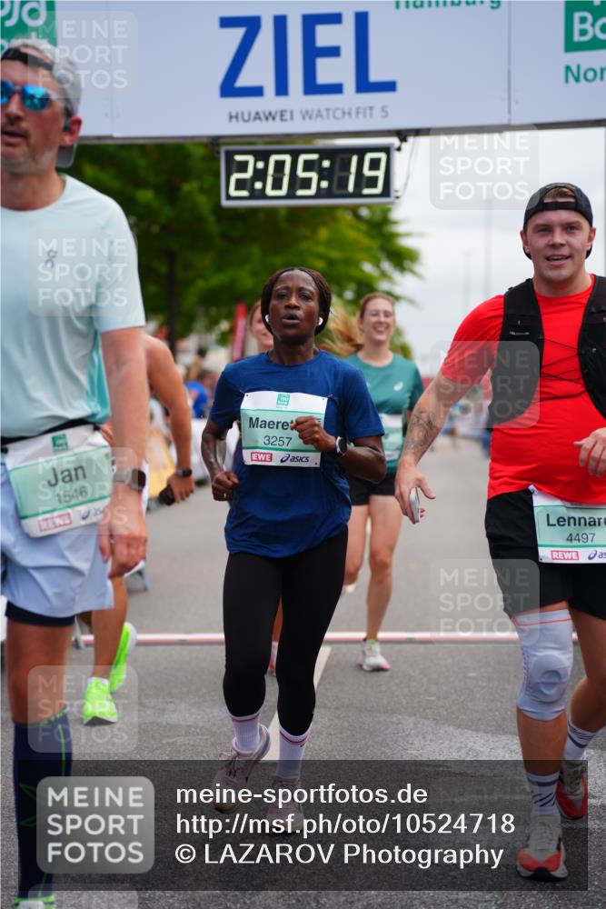 20.09.2026 - PSD Bank Halbmarathon LAZAROV Photography http://msf.ph/oto/10524718 20.09.2026 12:05:18 Ziel 1546, 2825, 2837, 3199, 3257, 3627, 3773, 4273, 4497, 4615 meine-sportfotos.de
