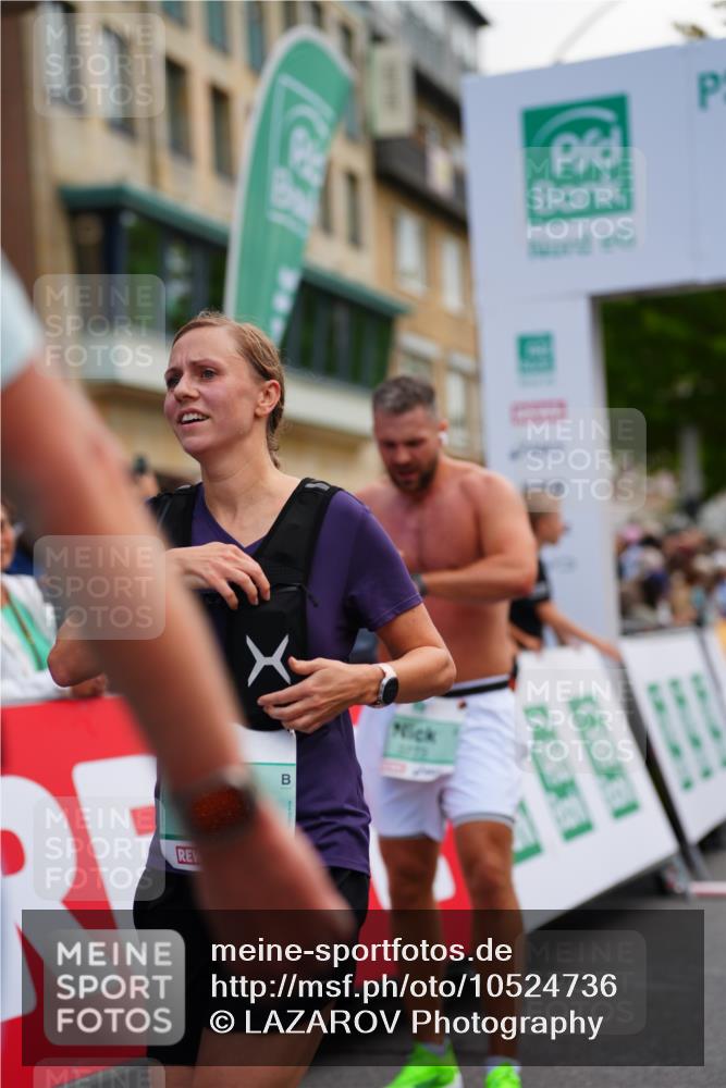 20.09.2026 - PSD Bank Halbmarathon LAZAROV Photography http://msf.ph/oto/10524736 20.09.2026 12:05:20 Ziel 1546, 2825, 2837, 3257, 3627, 3773, 4273, 4497, 4615 meine-sportfotos.de