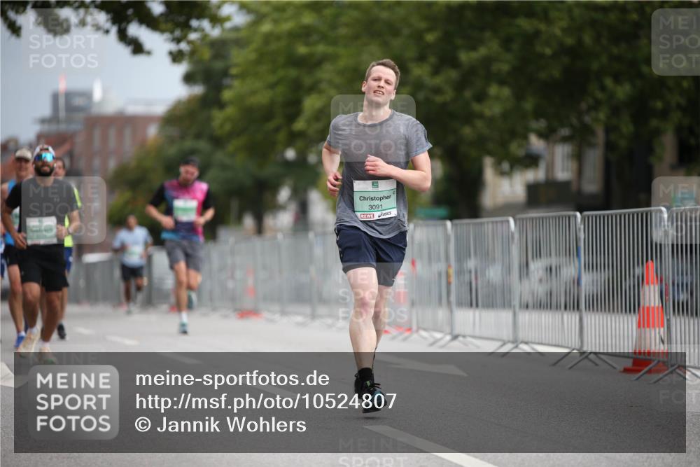 20.09.2026 - PSD Bank Halbmarathon Jannik Wohlers http://msf.ph/oto/10524807 20.09.2026 11:54:50 Laufen 3091 meine-sportfotos.de