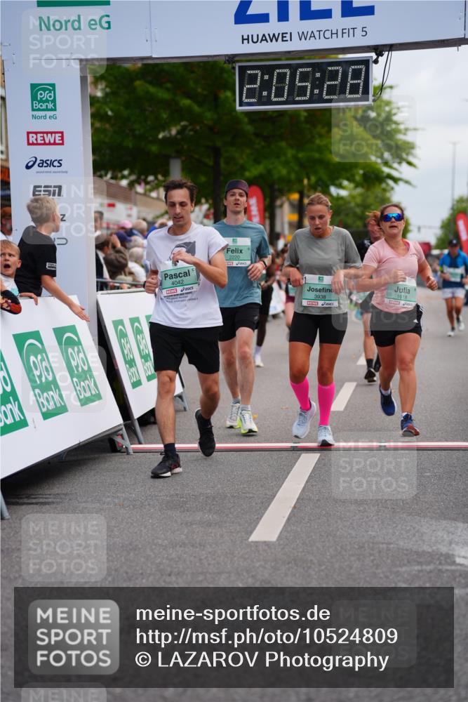 20.09.2026 - PSD Bank Halbmarathon LAZAROV Photography http://msf.ph/oto/10524809 20.09.2026 12:05:28 Ziel 1618, 1989, 1990, 2220, 2396, 2841, 3389, 3938, 4042, 4073, 4273, 4564 meine-sportfotos.de