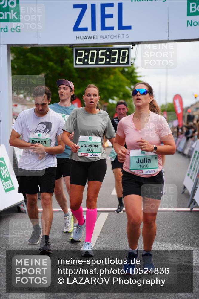 20.09.2026 - PSD Bank Halbmarathon LAZAROV Photography http://msf.ph/oto/10524836 20.09.2026 12:05:29 Ziel 1618, 1989, 1990, 2220, 2396, 2841, 3389, 3938, 4042, 4073, 4273, 4564 meine-sportfotos.de