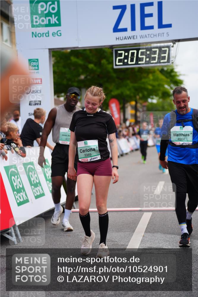 20.09.2026 - PSD Bank Halbmarathon LAZAROV Photography http://msf.ph/oto/10524901 20.09.2026 12:05:33 Ziel 1618, 1989, 1990, 2220, 2396, 2841, 3286, 3389, 3938, 4042, 4073, 4430, 4564 meine-sportfotos.de