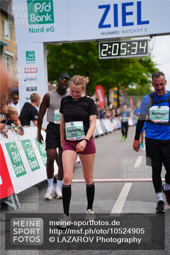 20.09.2026 - PSD Bank Halbmarathon LAZAROV Photography http://msf.ph/oto/10524905 20.09.2026 12:05:33 Ziel 1618, 1989, 1990, 2220, 2396, 2841, 3286, 3389, 3938, 4042, 4073, 4430, 4564 meine-sportfotos.de