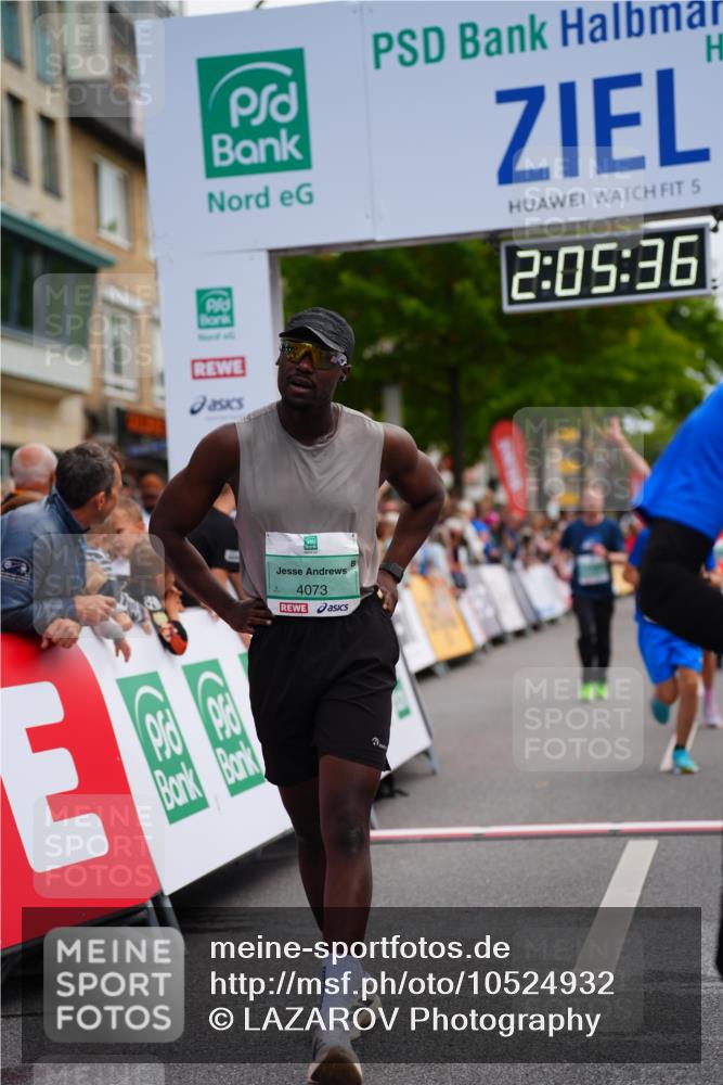 20.09.2026 - PSD Bank Halbmarathon LAZAROV Photography http://msf.ph/oto/10524932 20.09.2026 12:05:35 Ziel 1618, 1989, 1990, 2220, 2396, 3173, 3286, 3389, 3938, 4042, 4073, 4139, 4430, 4564 meine-sportfotos.de