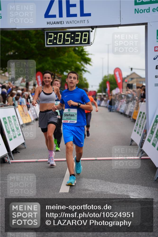 20.09.2026 - PSD Bank Halbmarathon LAZAROV Photography http://msf.ph/oto/10524951 20.09.2026 12:05:37 Ziel 1779, 1989, 1990, 2396, 3173, 3286, 3389, 4073, 4139, 4430, 4564 meine-sportfotos.de