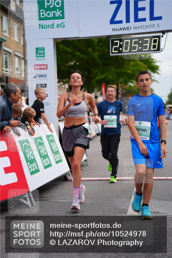 20.09.2026 - PSD Bank Halbmarathon LAZAROV Photography http://msf.ph/oto/10524978 20.09.2026 12:05:38 Ziel 1779, 2396, 3173, 3286, 3389, 4073, 4139, 4430, 4564 meine-sportfotos.de