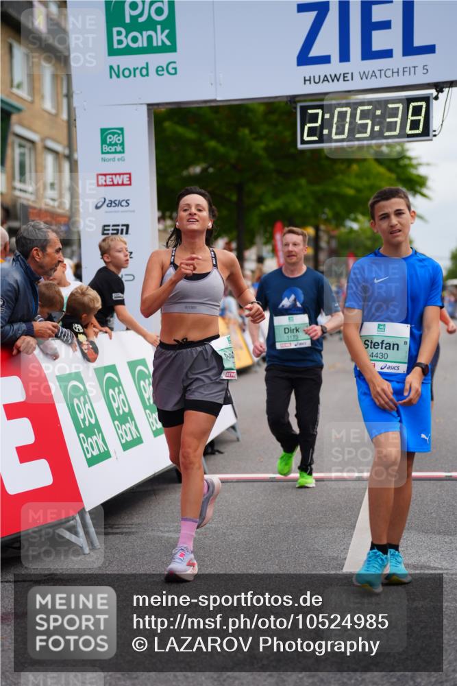 20.09.2026 - PSD Bank Halbmarathon LAZAROV Photography http://msf.ph/oto/10524985 20.09.2026 12:05:38 Ziel 1779, 2396, 3173, 3286, 3389, 4073, 4139, 4430, 4564 meine-sportfotos.de