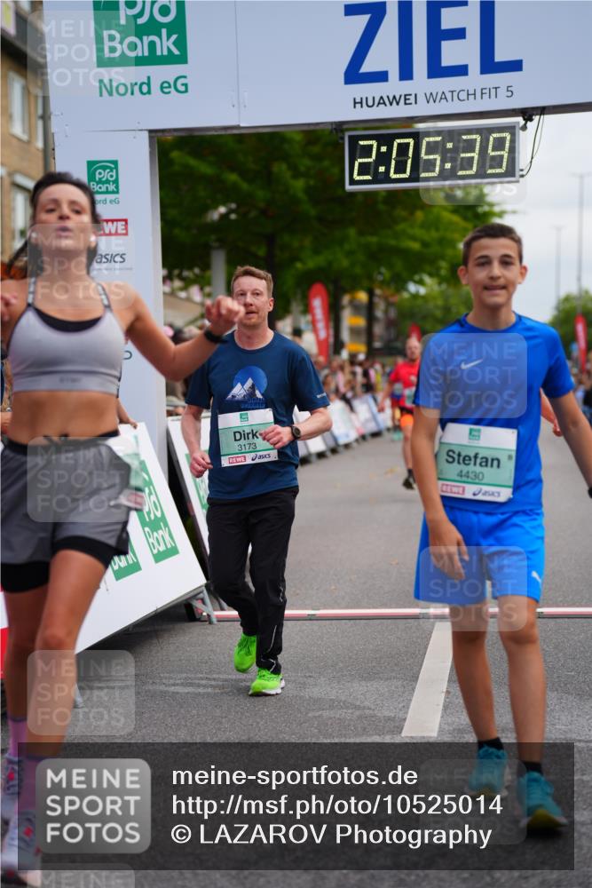 20.09.2026 - PSD Bank Halbmarathon LAZAROV Photography http://msf.ph/oto/10525014 20.09.2026 12:05:39 Ziel 1779, 2396, 3173, 3286, 3389, 4073, 4139, 4430, 4564 meine-sportfotos.de
