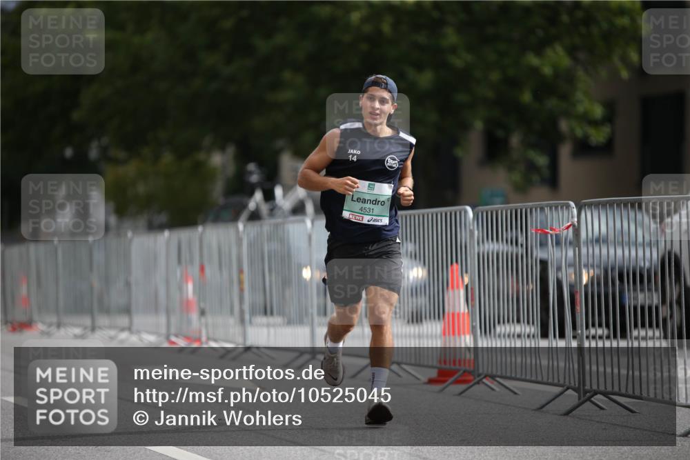 20.09.2026 - PSD Bank Halbmarathon Jannik Wohlers http://msf.ph/oto/10525045 20.09.2026 11:56:45 Laufen 14, 4531 meine-sportfotos.de
