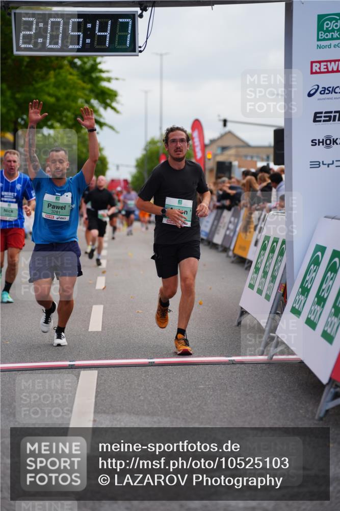 20.09.2026 - PSD Bank Halbmarathon LAZAROV Photography http://msf.ph/oto/10525103 20.09.2026 12:05:47 Ziel 1369, 1488, 1779, 2978, 3281, 3922, 4139, 4450, 4674 meine-sportfotos.de