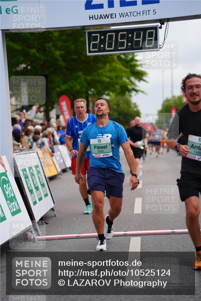 20.09.2026 - PSD Bank Halbmarathon LAZAROV Photography http://msf.ph/oto/10525124 20.09.2026 12:05:48 Ziel 1369, 1488, 1779, 2978, 3281, 3922, 4450, 4674 meine-sportfotos.de