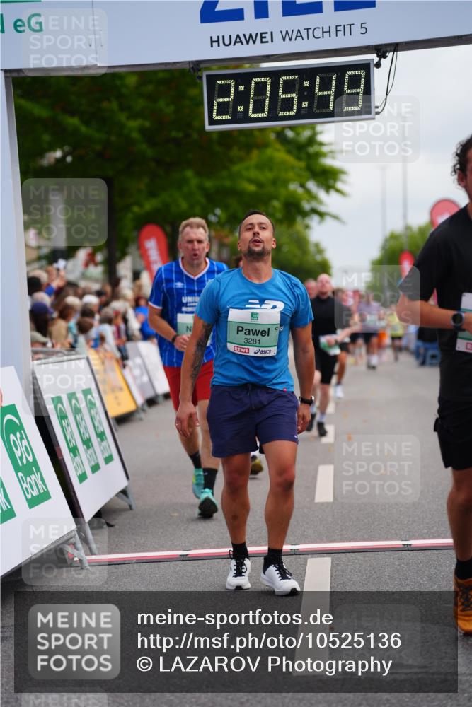 20.09.2026 - PSD Bank Halbmarathon LAZAROV Photography http://msf.ph/oto/10525136 20.09.2026 12:05:48 Ziel 1369, 1488, 1779, 2978, 3281, 3922, 4450, 4674 meine-sportfotos.de