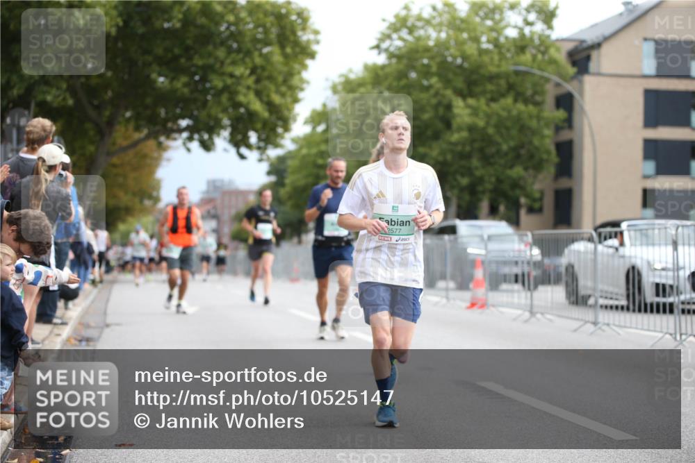 20.09.2026 - PSD Bank Halbmarathon Jannik Wohlers http://msf.ph/oto/10525147 20.09.2026 11:57:42 Laufen 2577 meine-sportfotos.de