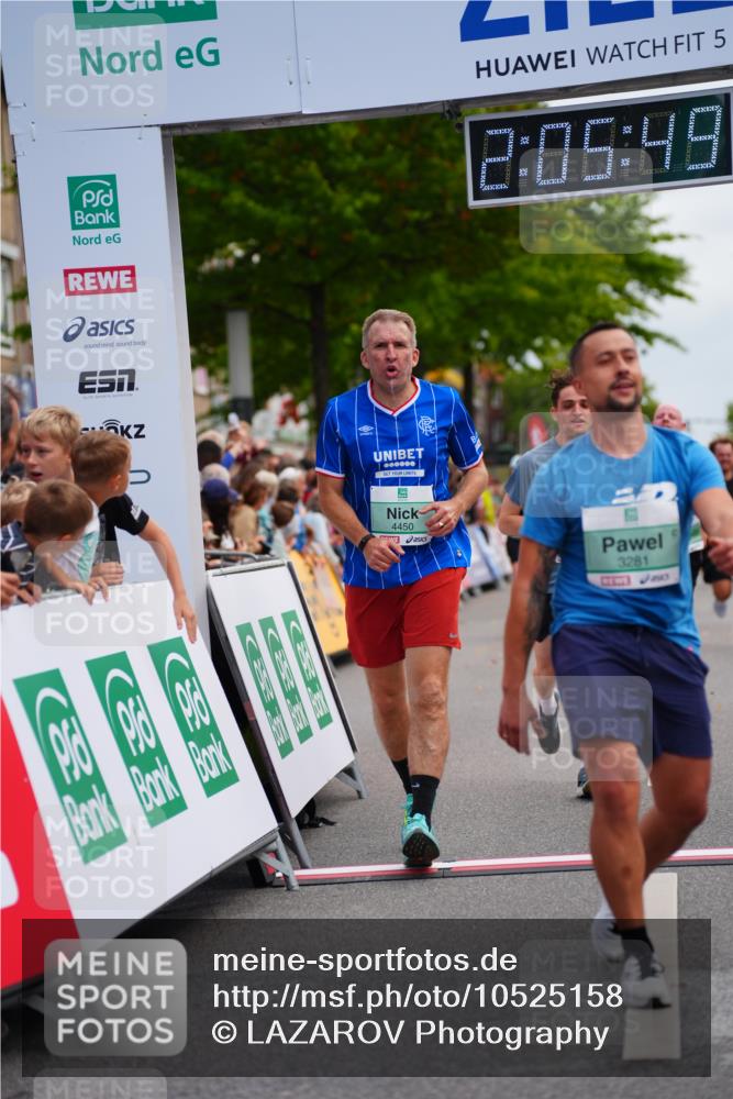 20.09.2026 - PSD Bank Halbmarathon LAZAROV Photography http://msf.ph/oto/10525158 20.09.2026 12:05:49 Ziel 1369, 1488, 1779, 2978, 3281, 3894, 3922, 4450, 4674 meine-sportfotos.de