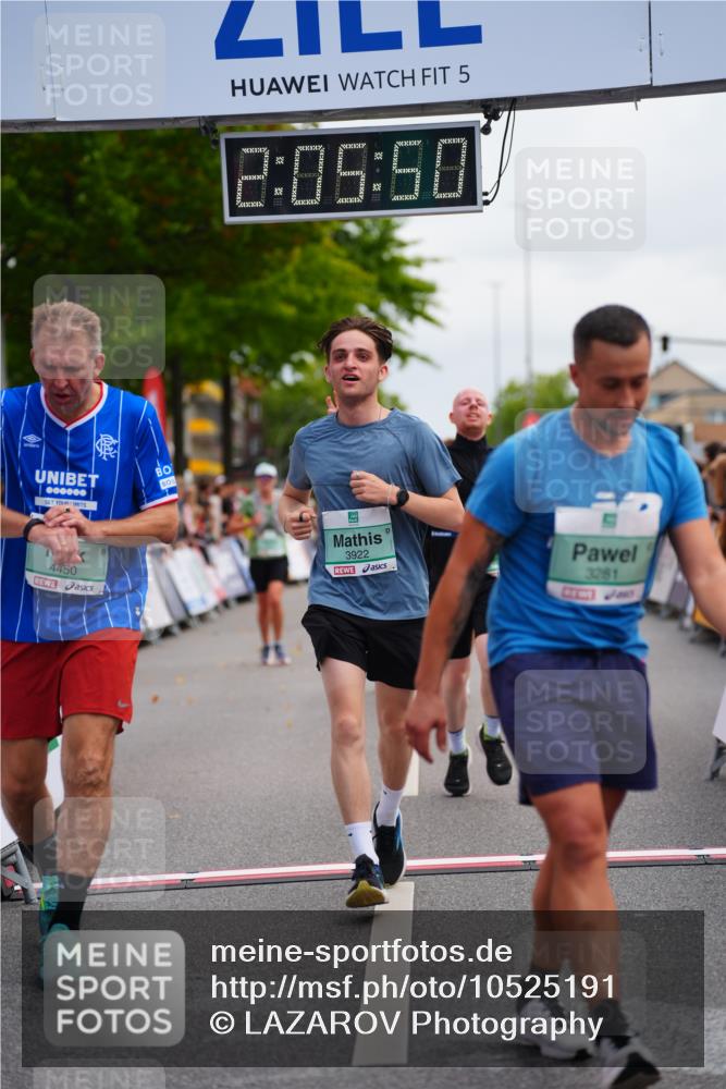 20.09.2026 - PSD Bank Halbmarathon LAZAROV Photography http://msf.ph/oto/10525191 20.09.2026 12:05:50 Ziel 1369, 1488, 2978, 3143, 3281, 3894, 3922, 4450, 4674 meine-sportfotos.de