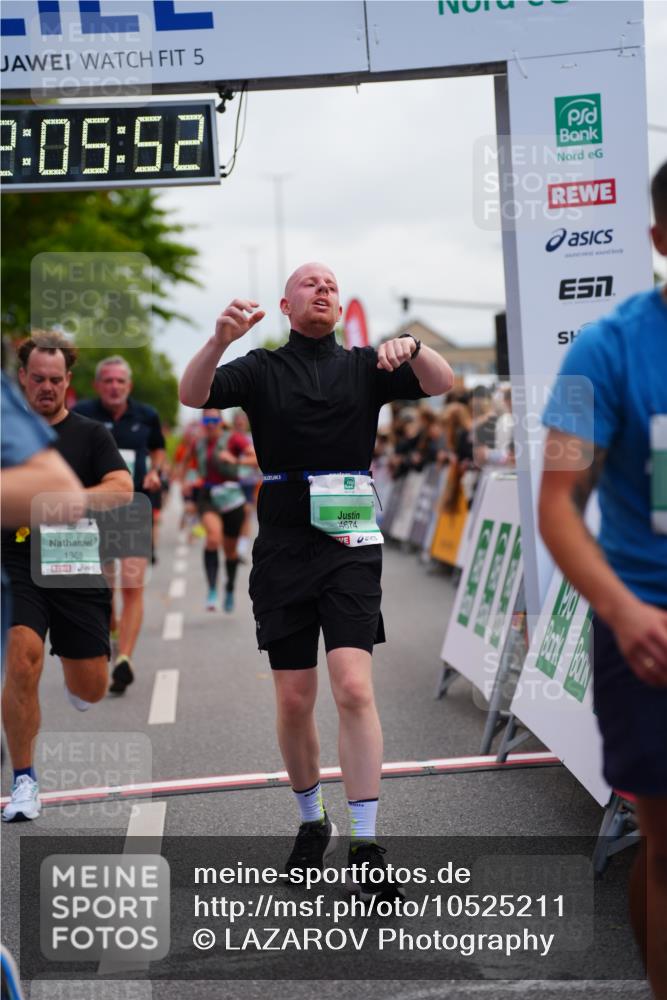 20.09.2026 - PSD Bank Halbmarathon LAZAROV Photography http://msf.ph/oto/10525211 20.09.2026 12:05:51 Ziel 1369, 1488, 2978, 3143, 3281, 3314, 3894, 3922, 4450, 4674 meine-sportfotos.de