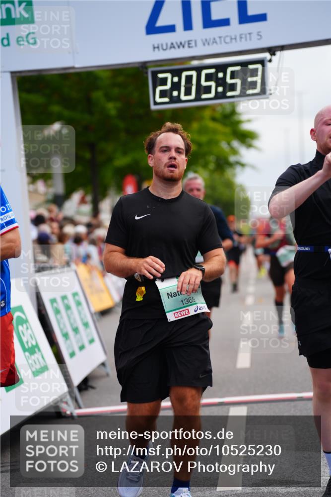 20.09.2026 - PSD Bank Halbmarathon LAZAROV Photography http://msf.ph/oto/10525230 20.09.2026 12:05:52 Ziel 1369, 1488, 2978, 3143, 3281, 3314, 3894, 3922, 4450, 4674 meine-sportfotos.de