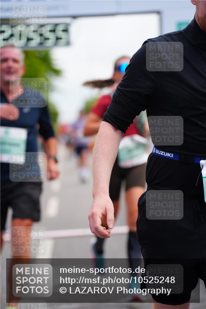 20.09.2026 - PSD Bank Halbmarathon LAZAROV Photography http://msf.ph/oto/10525248 20.09.2026 12:05:55 Ziel 1369, 1487, 1488, 1834, 2816, 3143, 3281, 3314, 3894, 3922, 4166, 4450, 4674 meine-sportfotos.de