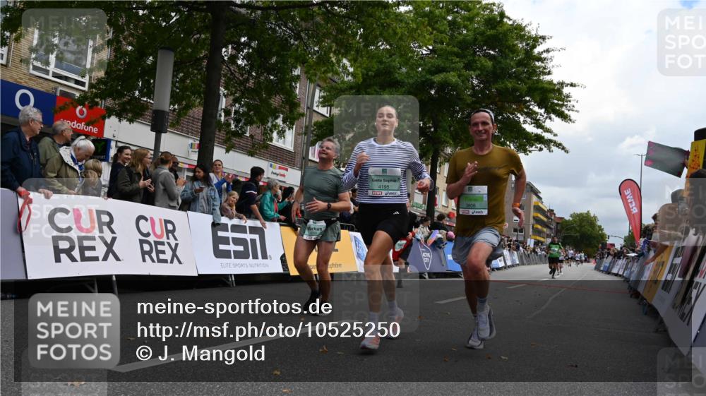 20.09.2026 - PSD Bank Halbmarathon J. Mangold http://msf.ph/oto/10525250 20.09.2026 12:04:44 Ziel 1799, 3309, 3726, 3734, 3808, 4195, 4212, 4255 meine-sportfotos.de