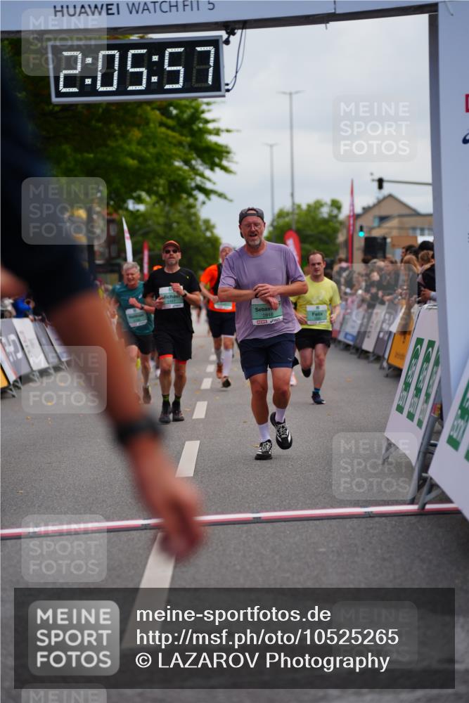 20.09.2026 - PSD Bank Halbmarathon LAZAROV Photography http://msf.ph/oto/10525265 20.09.2026 12:05:57 Ziel 1369, 1487, 1834, 2816, 2991, 3143, 3314, 3894, 3922, 4166, 4359, 4450, 4674 meine-sportfotos.de