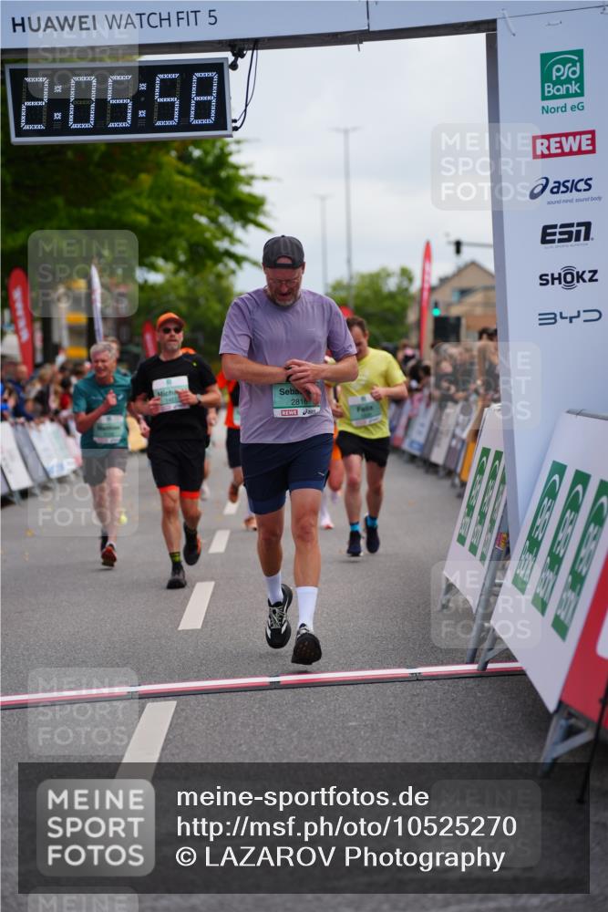 20.09.2026 - PSD Bank Halbmarathon LAZAROV Photography http://msf.ph/oto/10525270 20.09.2026 12:05:57 Ziel 1369, 1487, 1834, 2816, 2991, 3143, 3314, 3894, 3922, 4166, 4359, 4450, 4674 meine-sportfotos.de