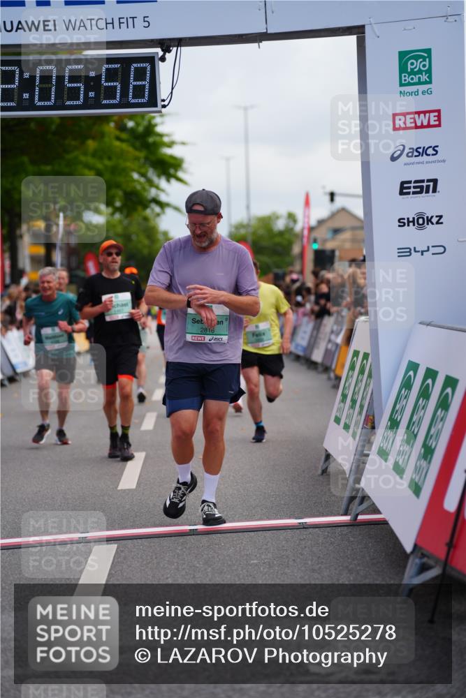 20.09.2026 - PSD Bank Halbmarathon LAZAROV Photography http://msf.ph/oto/10525278 20.09.2026 12:05:58 Ziel 1369, 1487, 1834, 2468, 2816, 2991, 3143, 3314, 3402, 3894, 3922, 4166, 4359, 4674 meine-sportfotos.de