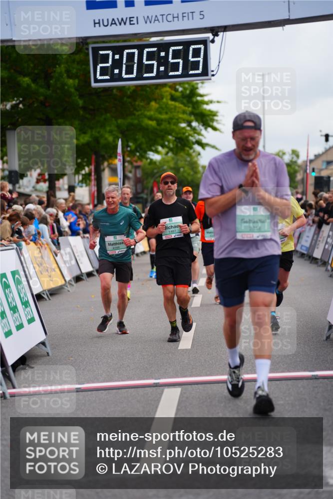 20.09.2026 - PSD Bank Halbmarathon LAZAROV Photography http://msf.ph/oto/10525283 20.09.2026 12:05:58 Ziel 1369, 1487, 1834, 2468, 2816, 2991, 3143, 3314, 3402, 3894, 3922, 4166, 4359, 4674 meine-sportfotos.de