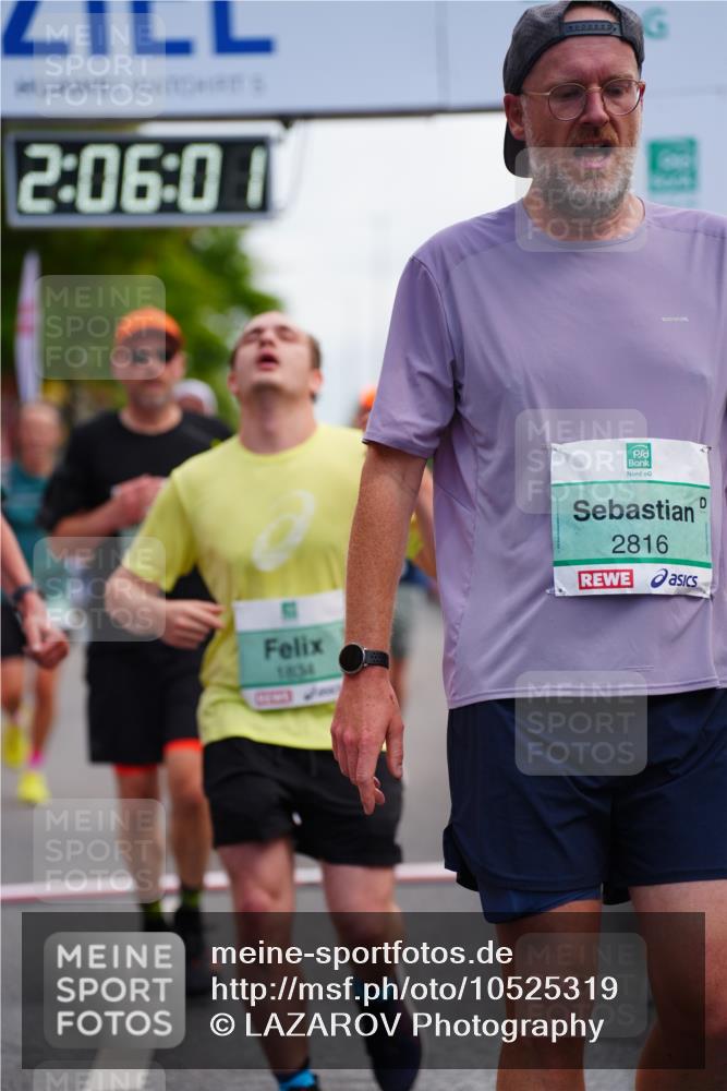 20.09.2026 - PSD Bank Halbmarathon LAZAROV Photography http://msf.ph/oto/10525319 20.09.2026 12:06:01 Ziel 1487, 1834, 2468, 2580, 2692, 2816, 2979, 2991, 3143, 3314, 3402, 3617, 3894, 4166, 4359 meine-sportfotos.de
