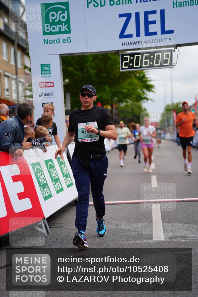 20.09.2026 - PSD Bank Halbmarathon LAZAROV Photography http://msf.ph/oto/10525408 20.09.2026 12:06:08 Ziel 1300, 1916, 2468, 2580, 2692, 2852, 2979, 2991, 3402, 3617, 3656, 4359, 4629 meine-sportfotos.de