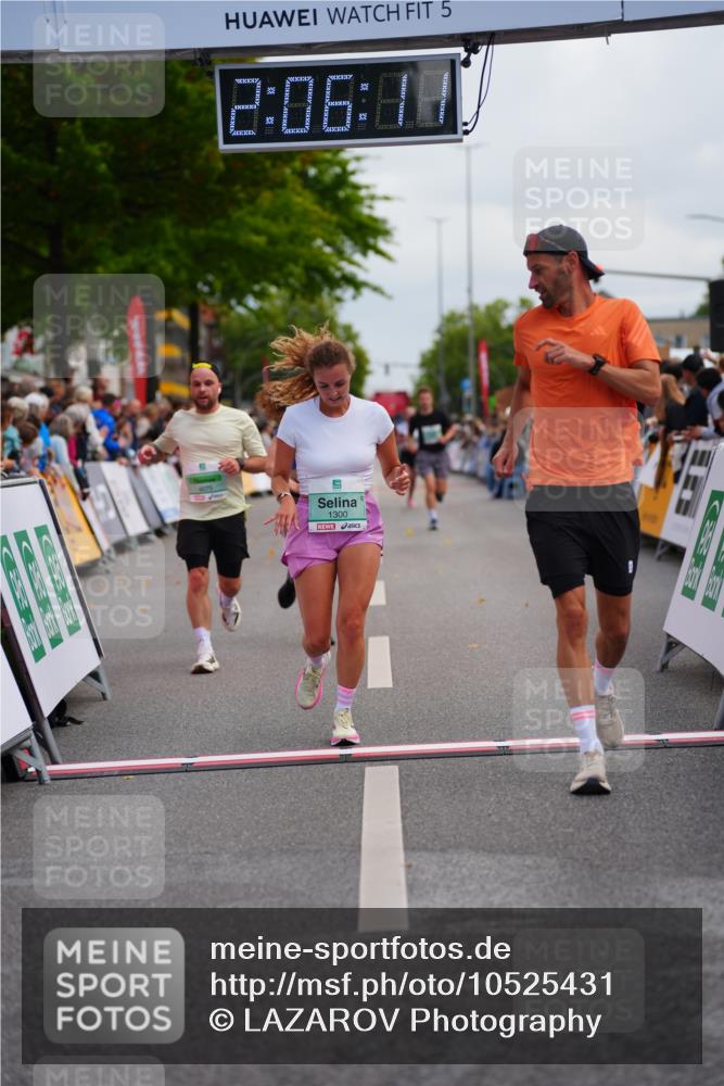20.09.2026 - PSD Bank Halbmarathon LAZAROV Photography http://msf.ph/oto/10525431 20.09.2026 12:06:10 Ziel 1300, 1916, 2468, 2580, 2692, 2852, 2979, 3402, 3617, 3656, 4629 meine-sportfotos.de