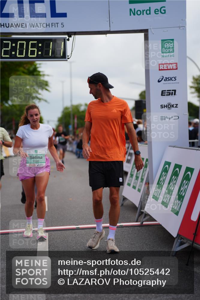 20.09.2026 - PSD Bank Halbmarathon LAZAROV Photography http://msf.ph/oto/10525442 20.09.2026 12:06:11 Ziel 1252, 1300, 1916, 2580, 2692, 2852, 2979, 3617, 3656, 4629 meine-sportfotos.de