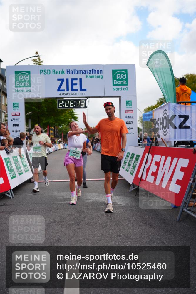 20.09.2026 - PSD Bank Halbmarathon LAZAROV Photography http://msf.ph/oto/10525460 20.09.2026 12:06:12 Ziel 1252, 1300, 1916, 2580, 2852, 2979, 3617, 3656, 4629, 4786 meine-sportfotos.de