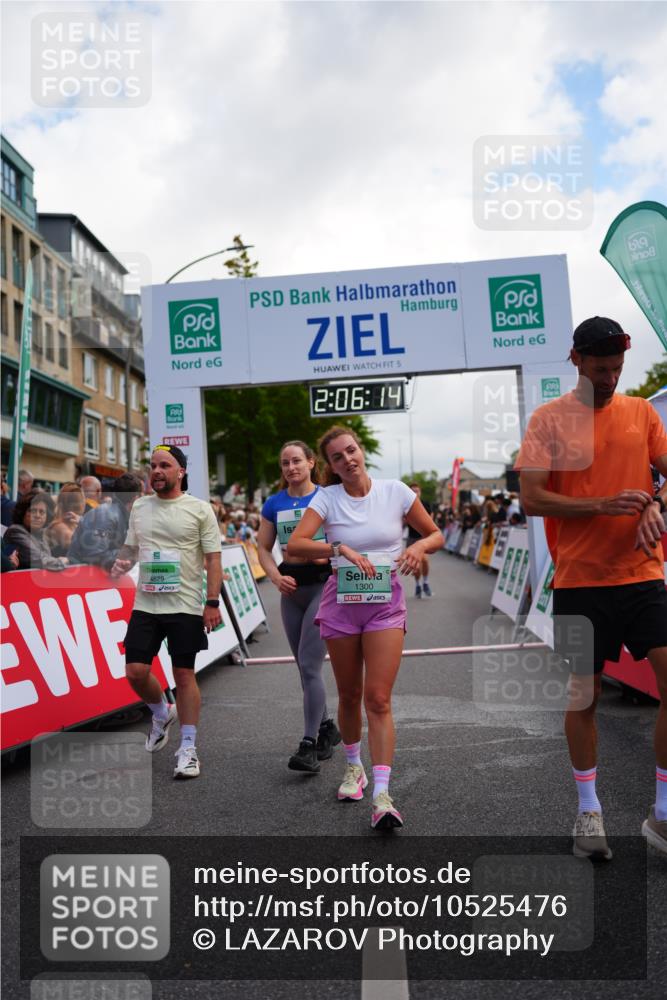 20.09.2026 - PSD Bank Halbmarathon LAZAROV Photography http://msf.ph/oto/10525476 20.09.2026 12:06:14 Ziel 1252, 1300, 1916, 2852, 3656, 4629, 4786 meine-sportfotos.de
