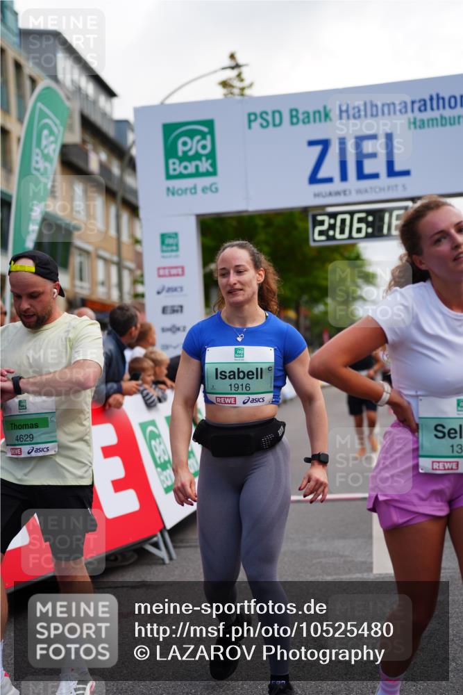 20.09.2026 - PSD Bank Halbmarathon LAZAROV Photography http://msf.ph/oto/10525480 20.09.2026 12:06:15 Ziel 1252, 1300, 1916, 1940, 2852, 3656, 4629, 4786 meine-sportfotos.de