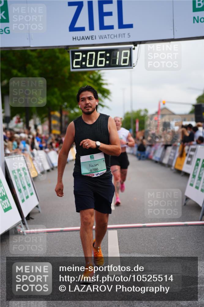 20.09.2026 - PSD Bank Halbmarathon LAZAROV Photography http://msf.ph/oto/10525514 20.09.2026 12:06:18 Ziel 1252, 1300, 1916, 1940, 2852, 4629, 4786 meine-sportfotos.de