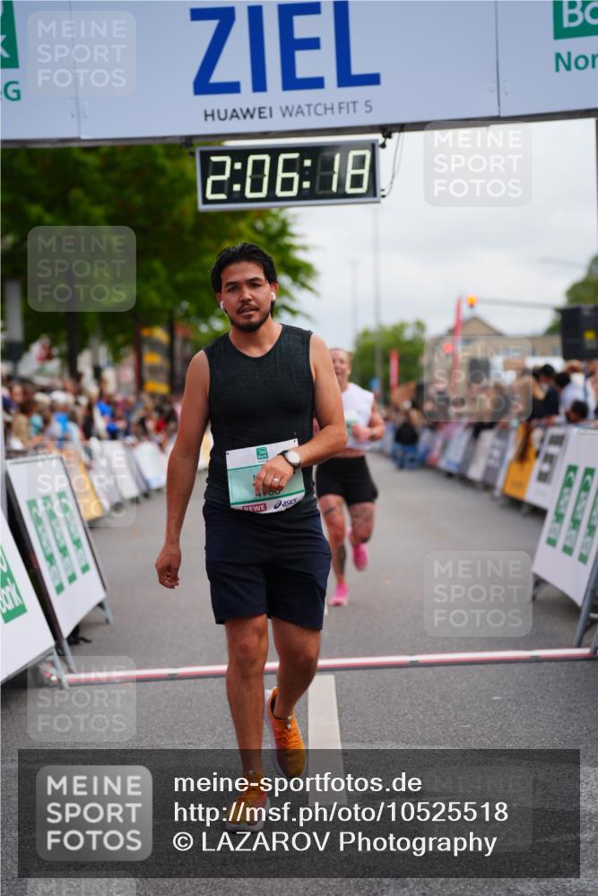 20.09.2026 - PSD Bank Halbmarathon LAZAROV Photography http://msf.ph/oto/10525518 20.09.2026 12:06:18 Ziel 1252, 1300, 1916, 1940, 2852, 4629, 4786 meine-sportfotos.de